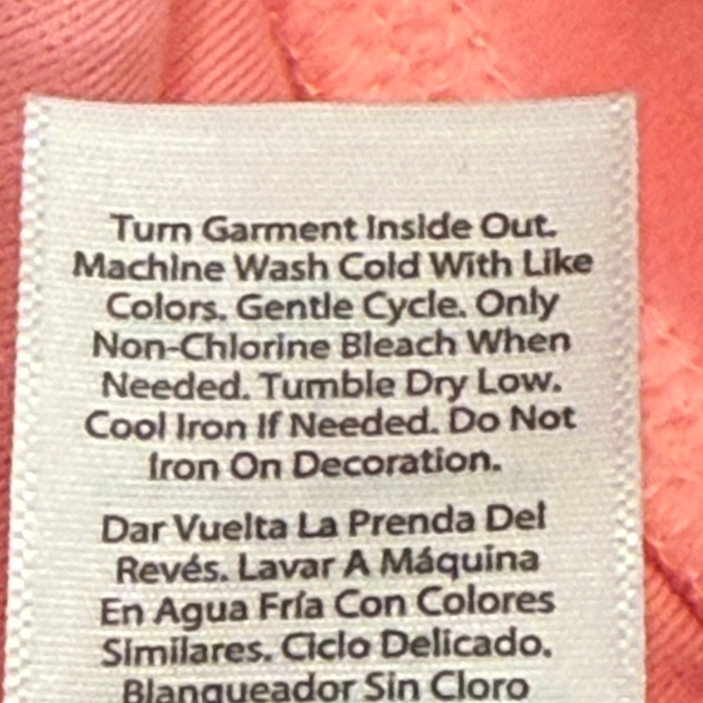 Juicy Couture NWT 2Pc Pretty Pink Velour Short Sleeve Sweatshirt & Shorts (0708) - Picture 9 of 9
